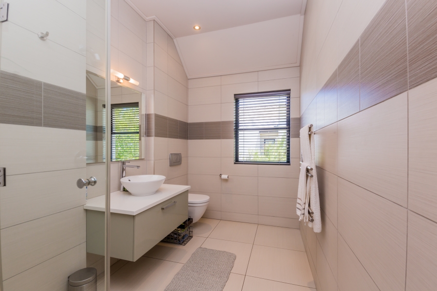 4 Bedroom Property for Sale in Pearl Valley at Val de Vie Western Cape